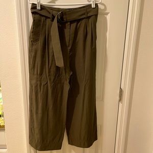 H&M olive green wide leg cropped trouser, size 10